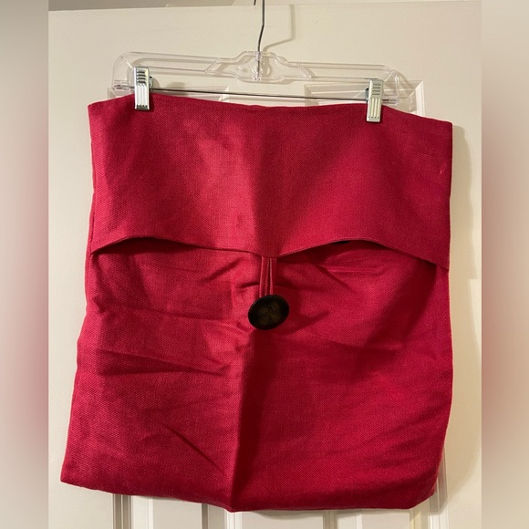 Pottery Barn 18x18 inches Pink Linen Pillow Cover with Button Closure - Picture 2 of 5